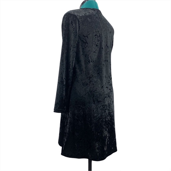 Tahari NWT Black Long Sleeve Crushed Velvet A-Line Shift Dress, Small - Picture 5 of 16